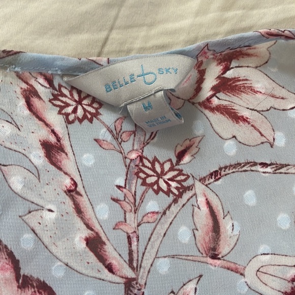 Gently worn sheer top - Picture 2 of 3